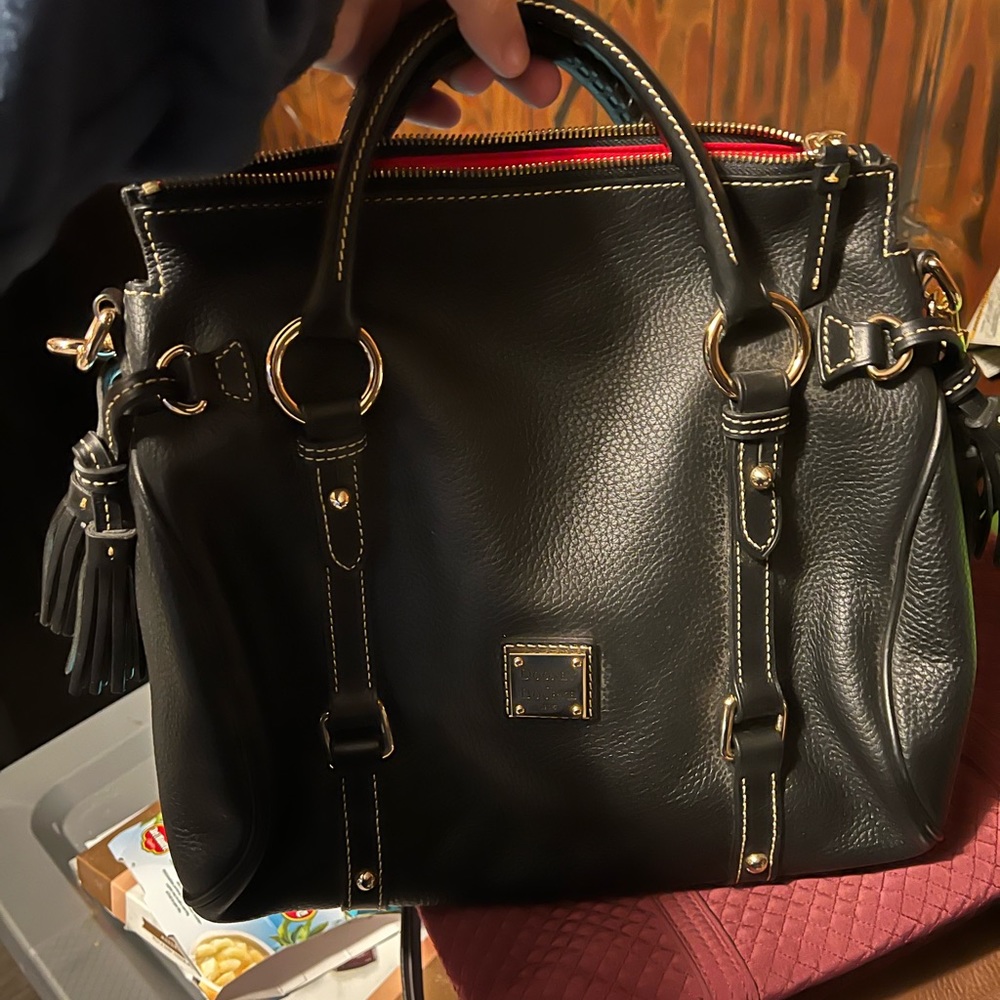 Dooney and bourke purse